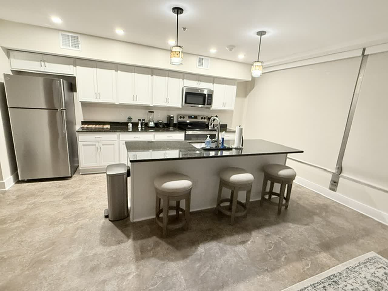 Kitchen with island
